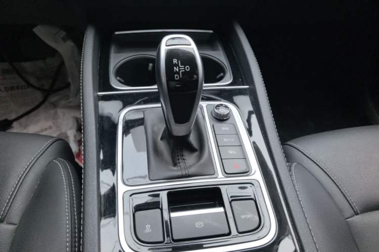 Used BYD Song MAX 2021 Upgraded Model 1.5T Automatic Luxury 6-Seater Gear Lever