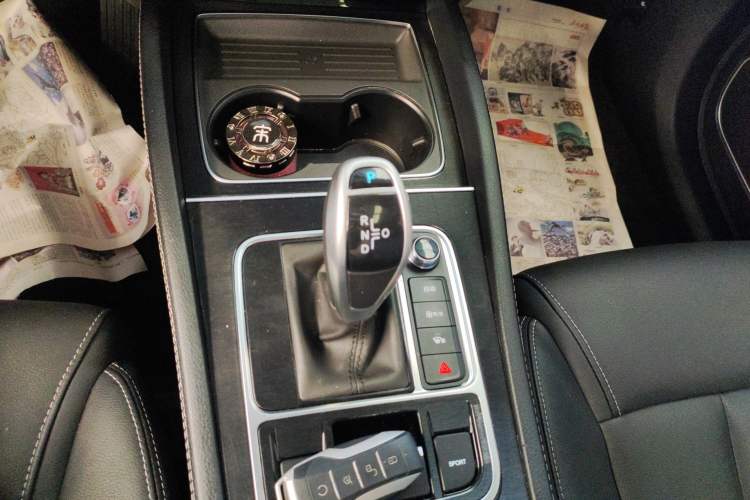 Used BYD Song MAX 2021 Upgraded Model 1.5T Automatic Luxury 6-Seater Gear Lever