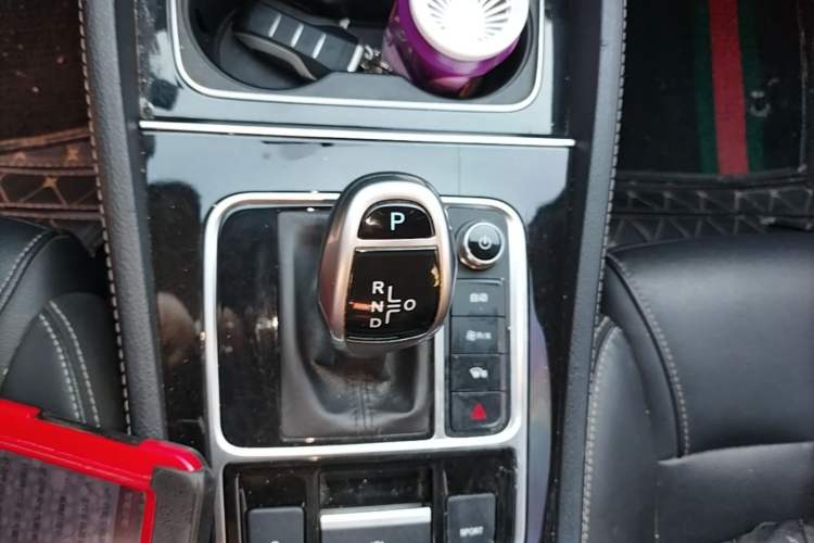 Used BYD Song MAX 2021 Upgraded Model 1.5T Automatic Luxury 6-Seater Gear Lever