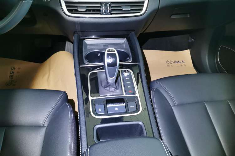 Used BYD Song MAX 2021 Upgraded Model 1.5T Automatic Prestige 6-Seater Gear Lever