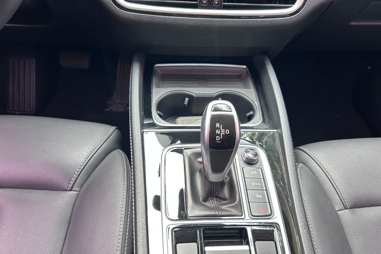 Used BYD Song MAX 2021 Upgraded Model 1.5T Automatic Prestige 7-Seater Gear Lever