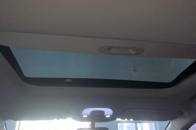Used BYD Song MAX 2021 Upgraded Model 1.5T Manual Luxury 7-Seater Headliner