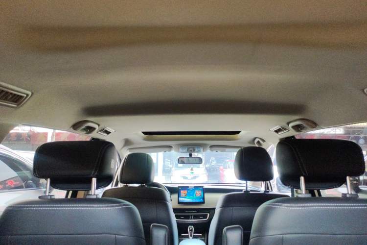 Used BYD Song MAX 2021 Upgraded Model 1.5T Automatic Luxury 6-Seater Headliner