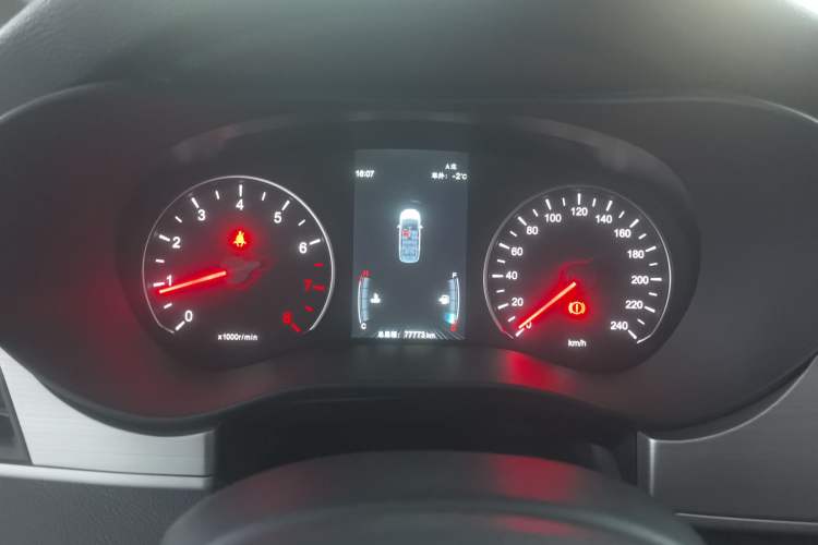Used BYD Song MAX 2021 Upgraded Model 1.5T Manual Luxury 7-Seater Instrument Cluster