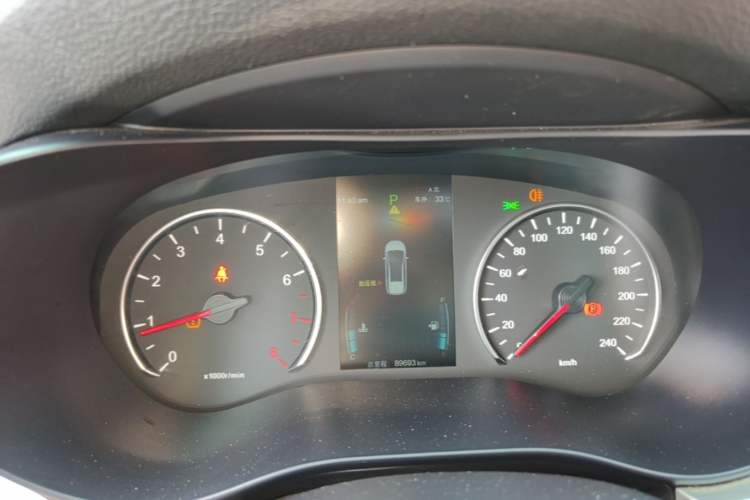 Used BYD Song MAX 2021 Upgraded Model 1.5T Automatic Luxury 6-Seater Instrument Cluster