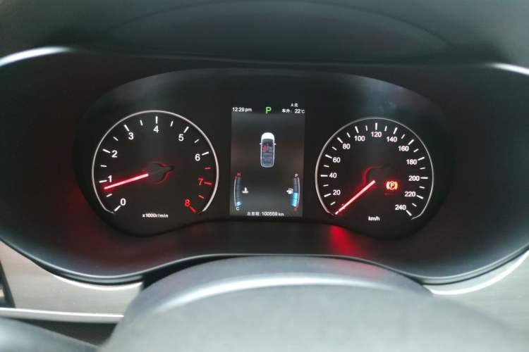 Used BYD Song MAX 2021 Upgraded Model 1.5T Automatic Luxury 7-Seater Instrument Cluster