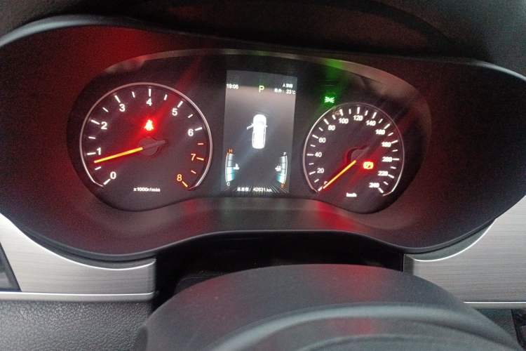 Used BYD Song MAX 2021 Upgraded Model 1.5T Automatic Luxury 6-Seater Instrument Cluster