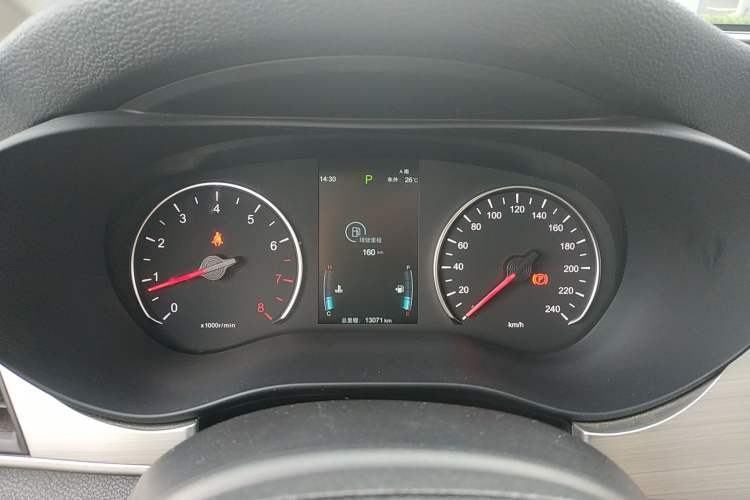 Used BYD Song MAX 2021 Upgraded Model 1.5T Automatic Luxury 7-Seater Instrument Cluster