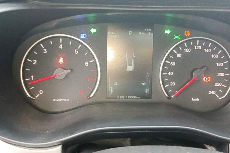 Used BYD Song MAX 2021 Upgraded Model 1.5T Automatic Luxury 7-Seater Instrument Cluster