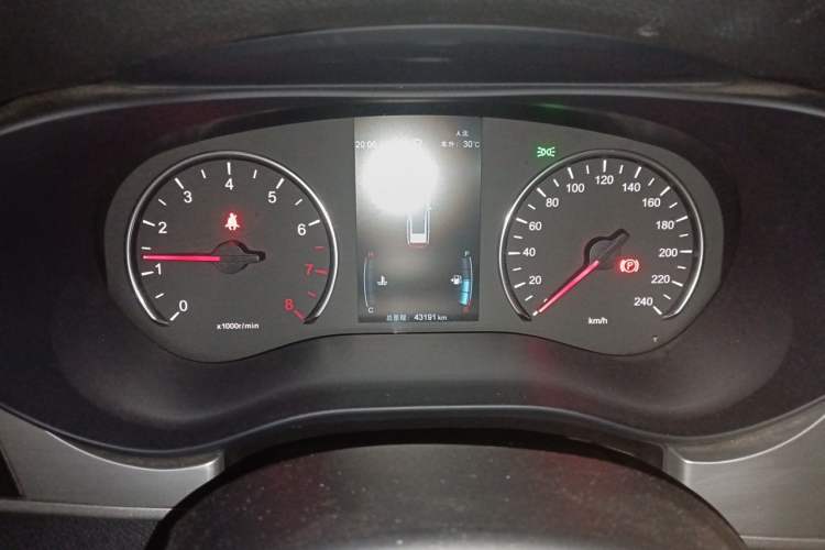 Used BYD Song MAX 2021 Upgraded Model 1.5T Automatic Luxury 6-Seater Instrument Cluster