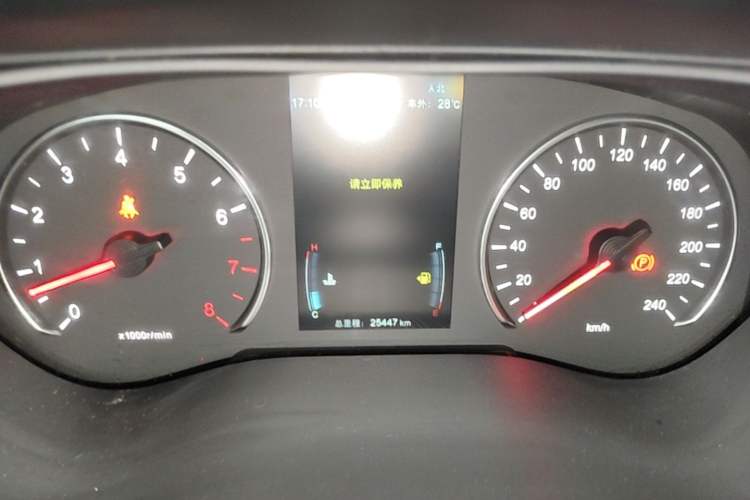 Used BYD Song MAX 2021 Upgraded Model 1.5T Automatic Luxury 6-Seater Instrument Cluster