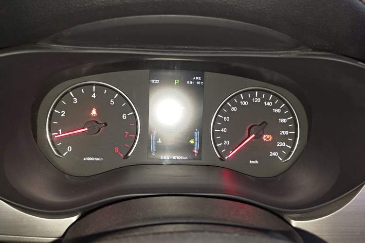 Used BYD Song MAX 2021 Upgraded Model 1.5T Automatic Prestige 6-Seater Instrument Cluster