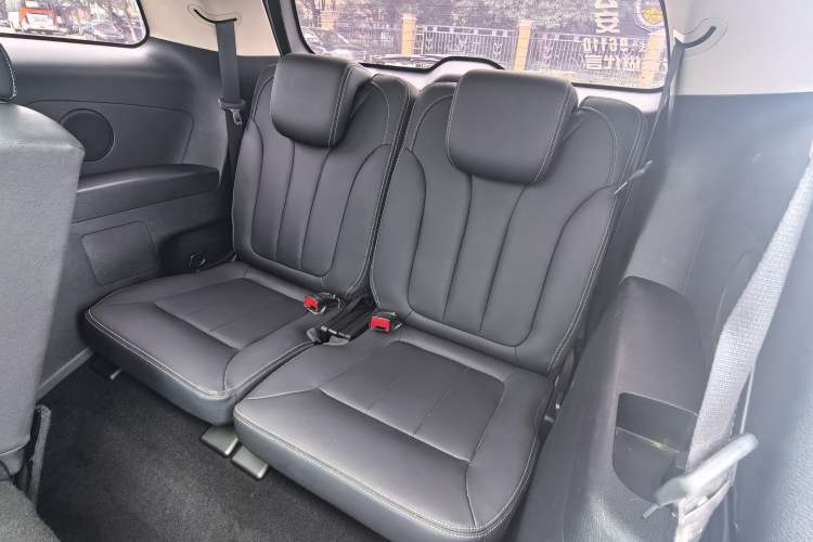 Used BYD Song MAX 2021 Upgraded Model 1.5T Automatic Prestige 7-Seater Interior 2