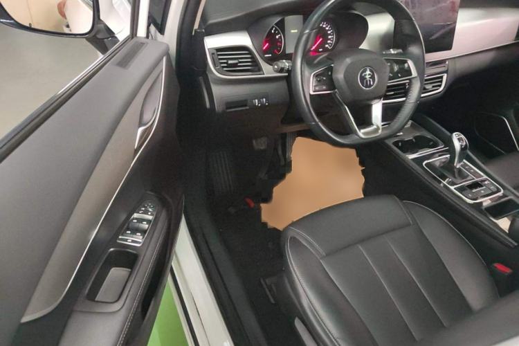Used BYD Song MAX 2021 Upgraded Model 1.5T Automatic Luxury 7-Seater Interior 3