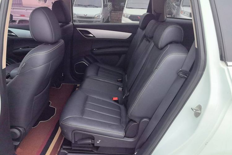 Used BYD Song MAX 2021 Upgraded Model 1.5T Automatic Luxury 7-Seater Interior 4