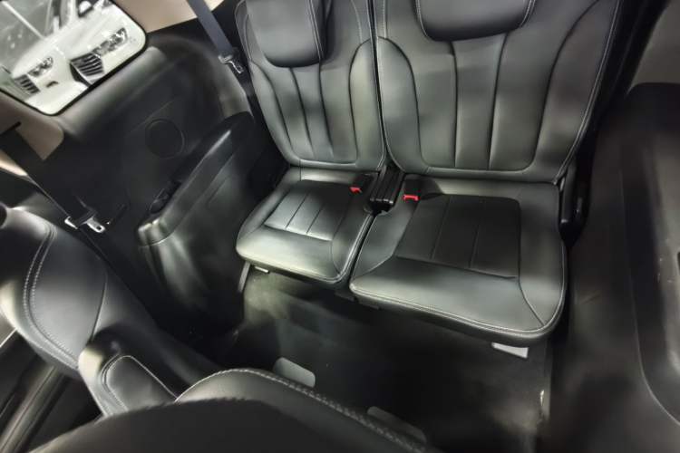 Used BYD Song MAX 2021 Upgraded Model 1.5T Automatic Luxury 6-Seater Interior 6