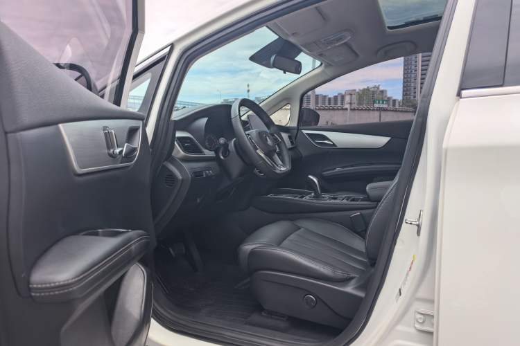 Used BYD Song MAX 2021 Upgraded Model 1.5T Automatic Prestige 7-Seater Interior 9