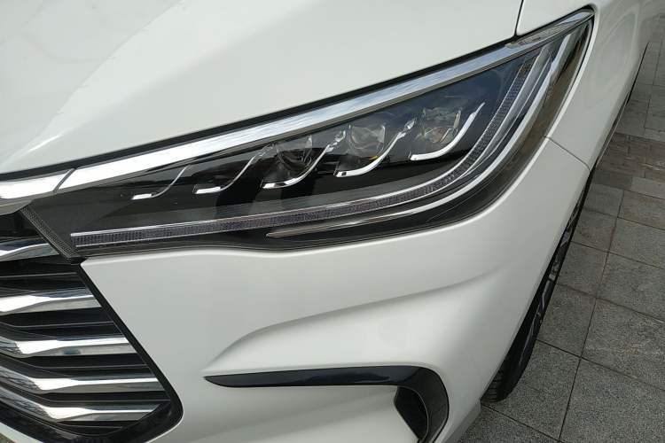Used BYD Song MAX 2021 Upgraded Model 1.5T Automatic Luxury 7-Seater Left Front Headlight
