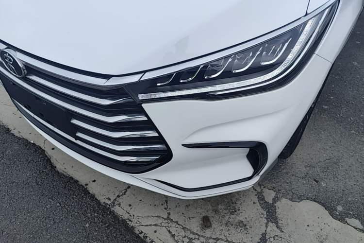 Used BYD Song MAX 2021 Upgraded Model 1.5T Automatic Prestige 7-Seater Left Front Headlight