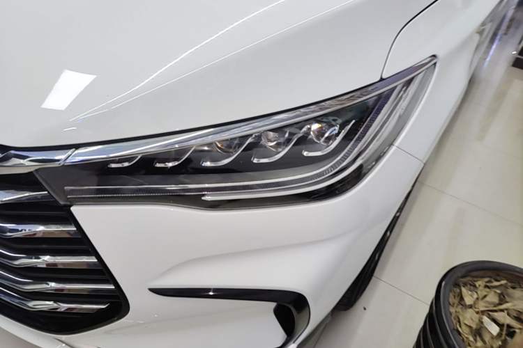 Used BYD Song MAX 2021 Upgraded Model 1.5T Automatic Luxury 6-Seater Left Front Headlight
