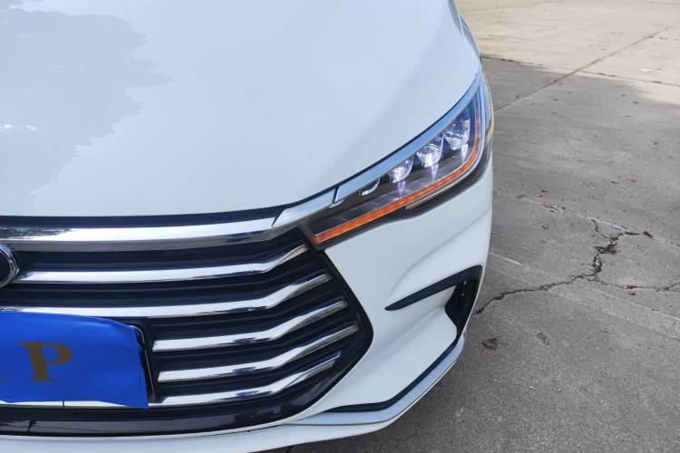 Used BYD Song MAX 2021 Upgraded Model 1.5T Automatic Prestige 6-Seater Left Front Headlight