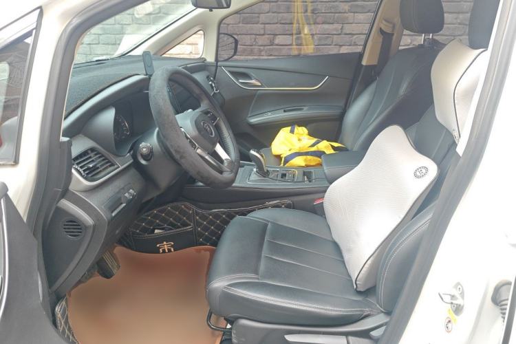 Used BYD Song MAX 2021 Upgraded Model 1.5T Automatic Luxury 7-Seater Left Front Seat
