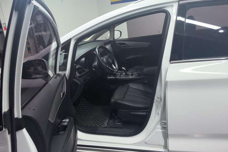 Used BYD Song MAX 2021 Upgraded Model 1.5T Automatic Luxury 7-Seater Left Front Seat