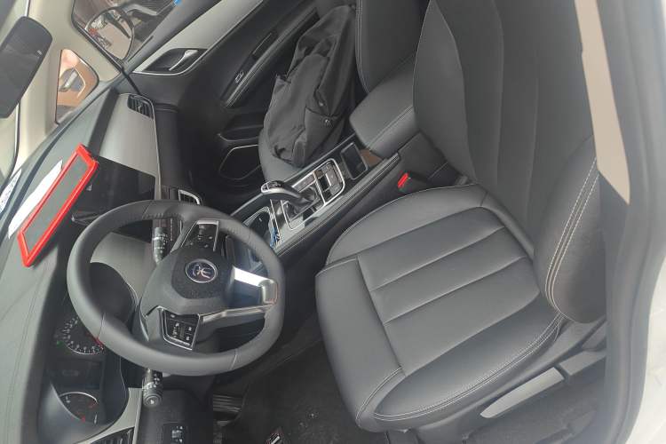 Used BYD Song MAX 2021 Upgraded Model 1.5T Automatic Luxury 6-Seater Left Front Seat
