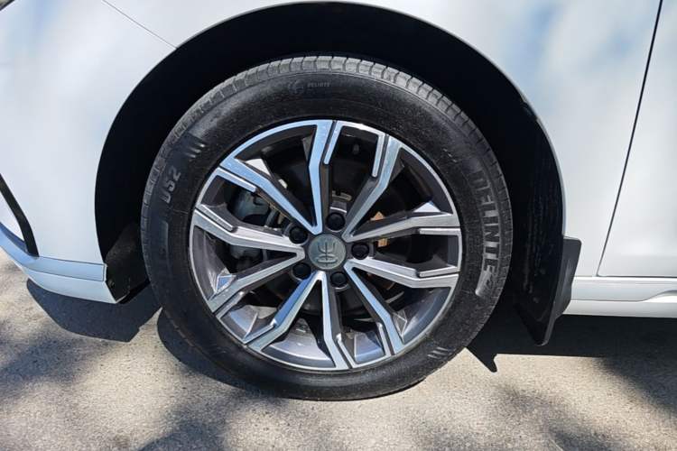 Used BYD Song MAX 2021 Upgraded Model 1.5T Automatic Prestige 7-Seater Left Front Wheel Hub