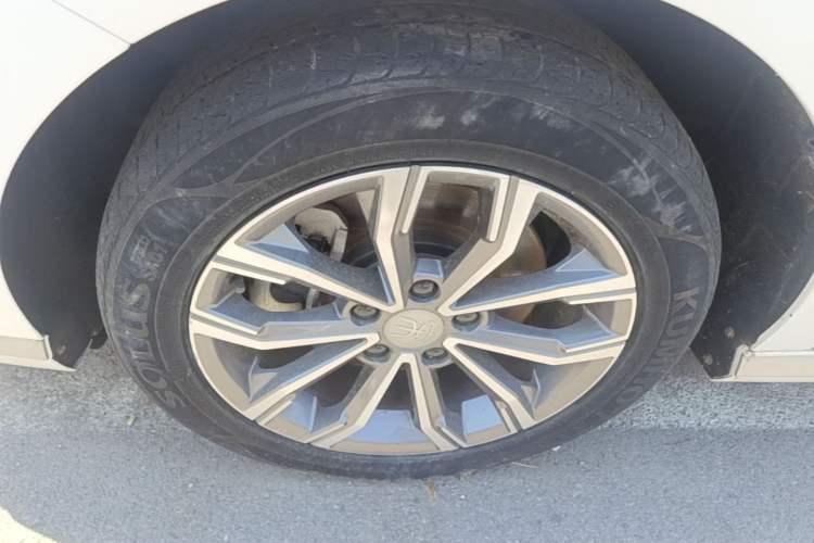 Used BYD Song MAX 2021 Upgraded Model 1.5T Automatic Luxury 7-Seater Left Front Wheel Hub