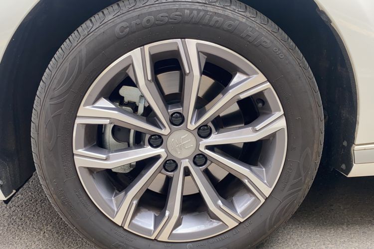 Used BYD Song MAX 2021 Upgraded Model 1.5T Automatic Luxury 7-Seater Left Front Wheel Hub