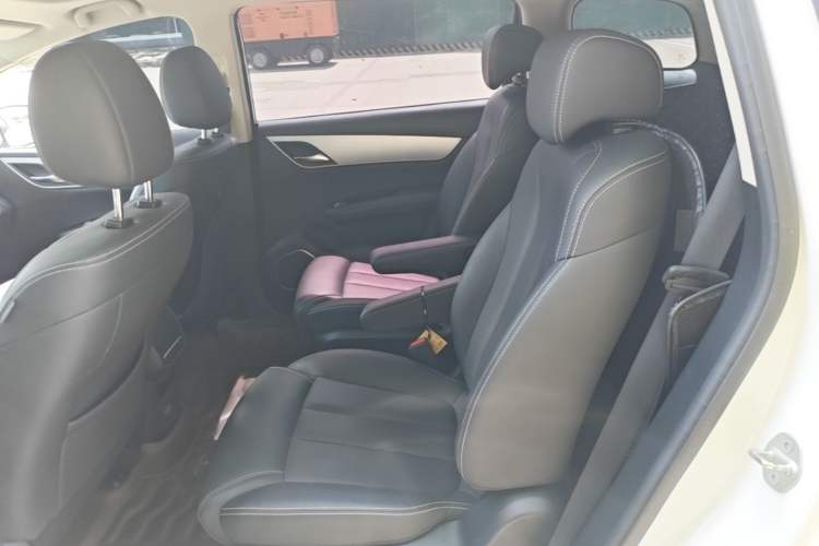 Used BYD Song MAX 2021 Upgraded Model 1.5T Automatic Luxury 6-Seater Left Rear Seat
