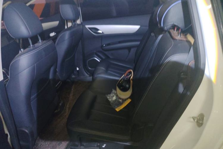 Used BYD Song MAX 2021 Upgraded Model 1.5T Automatic Prestige 7-Seater Left Rear Seat