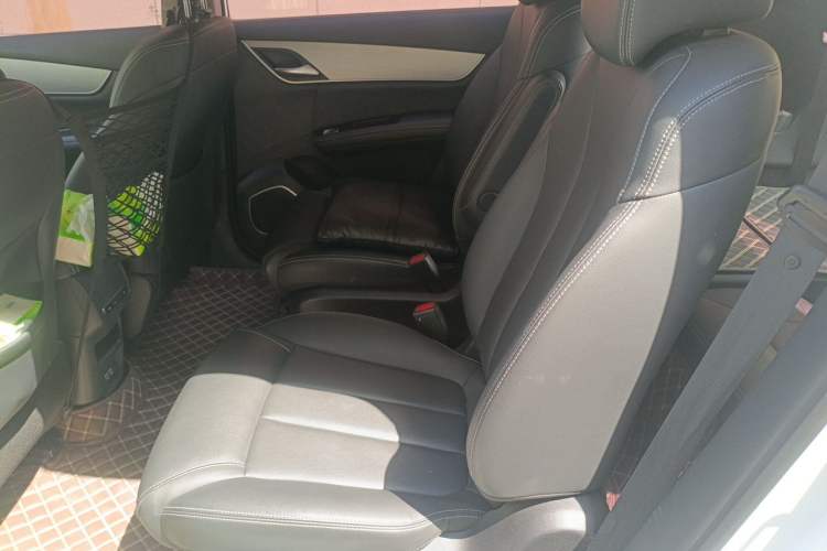 Used BYD Song MAX 2021 Upgraded Model 1.5T Automatic Flagship Version with 6 Seats Left Rear Seat