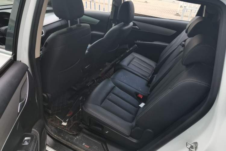 Used BYD Song MAX 2021 Upgraded Model 1.5T Automatic Luxury 7-Seater Left Rear Seat