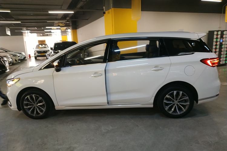 Used BYD Song MAX 2021 Upgraded Model 1.5T Automatic Prestige 6-Seater Left Side