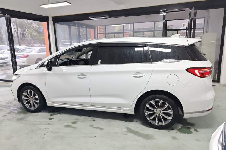 Used BYD Song MAX 2021 Upgraded Model 1.5T Automatic Prestige 7-Seater Left Side