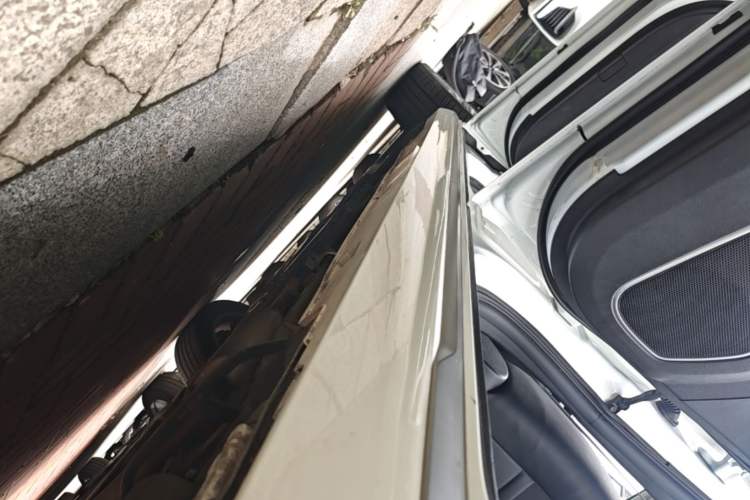 Used BYD Song MAX 2021 Upgraded Model 1.5T Automatic Prestige 7-Seater Left Side Sill