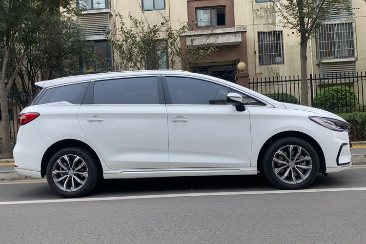 Used BYD Song MAX 2021 Upgraded Model 1.5T Automatic Luxury 7-Seater Left Side