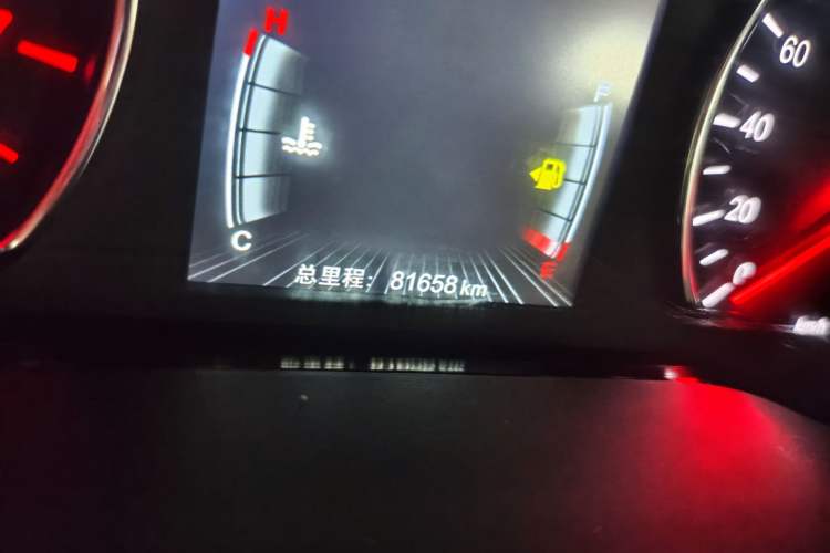 Used BYD Song MAX 2021 Upgraded Model 1.5T Automatic Luxury 6-Seater Odometer Close Up