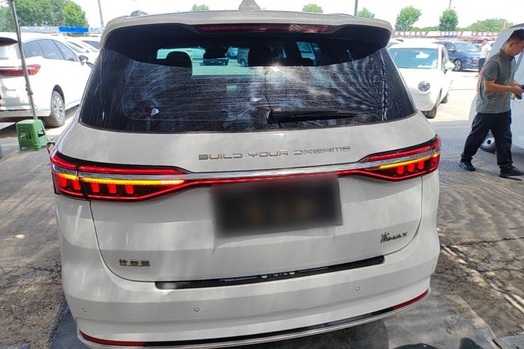 Used BYD Song MAX 2021 Upgraded Model 1.5T Automatic Prestige 6-Seater Rear
