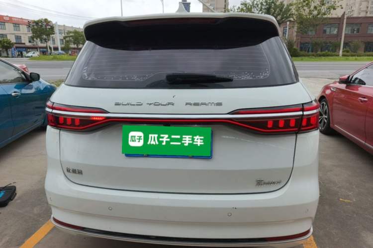 Used BYD Song MAX 2021 Upgraded Model 1.5T Automatic Luxury 6-Seater Rear