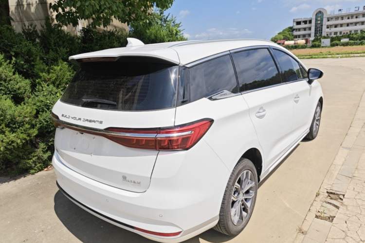 Used BYD Song MAX 2021 Upgraded Model 1.5T Automatic Luxury 6-Seater Rear Right 45 Deg