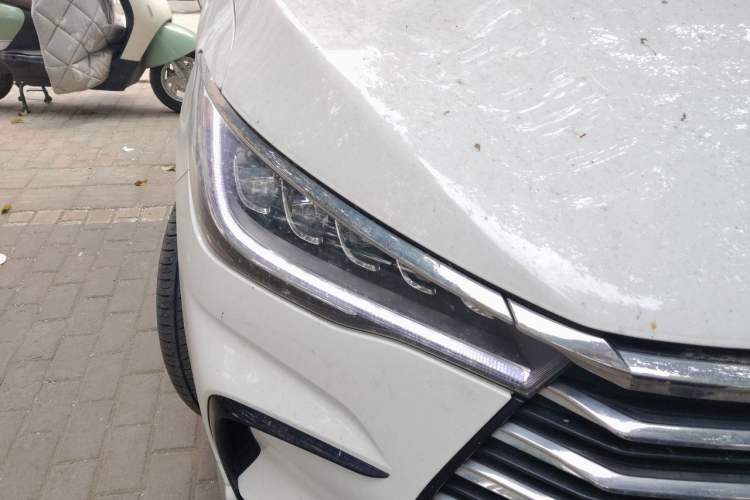 Used BYD Song MAX 2021 Upgraded Model 1.5T Automatic Prestige 7-Seater Right Front Headlight