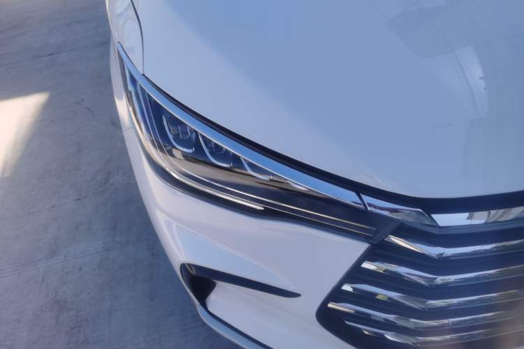 Used BYD Song MAX 2021 Upgraded Model 1.5T Automatic Prestige 7-Seater Right Front Headlight