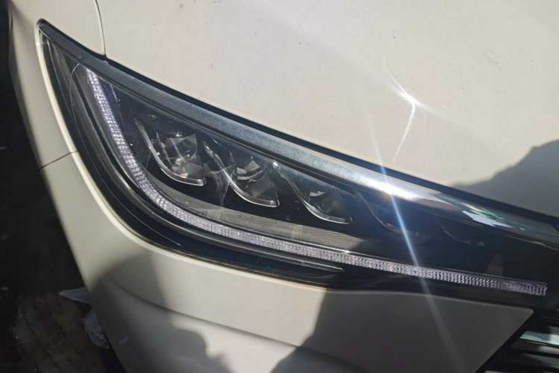 Used BYD Song MAX 2021 Upgraded Model 1.5T Automatic Luxury 6-Seater Right Front Headlight