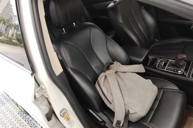 Used BYD Song MAX 2021 Upgraded Model 1.5T Automatic Luxury 7-Seater Right Front Seat