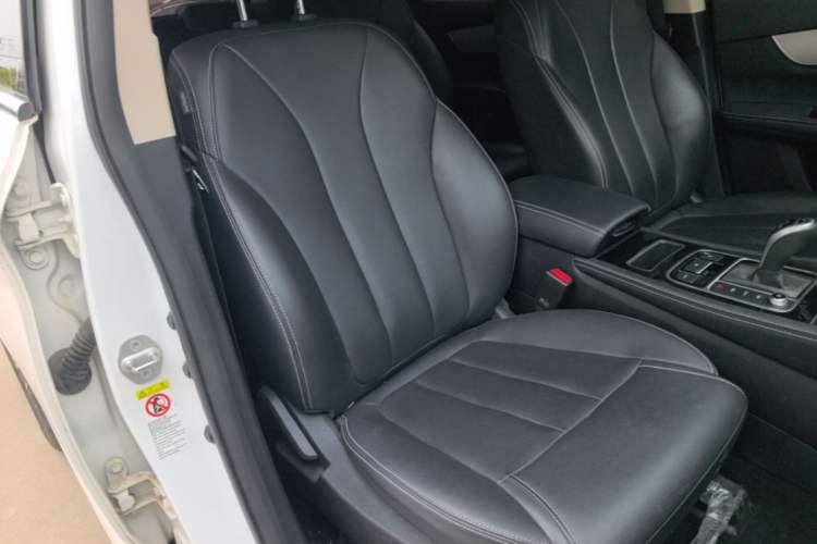 Used BYD Song MAX 2021 Upgraded Model 1.5T Automatic Luxury 6-Seater Right Front Seat