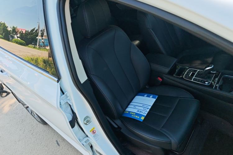 Used BYD Song MAX 2021 Upgraded Model 1.5T Automatic Prestige 7-Seater Right Front Seat