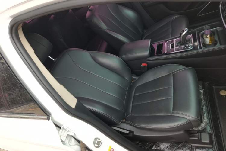 Used BYD Song MAX 2021 Upgraded Model 1.5T Automatic Luxury 6-Seater Right Front Seat